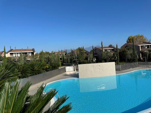 Πισίνα στο ή κοντά στο Villaggio Barbara