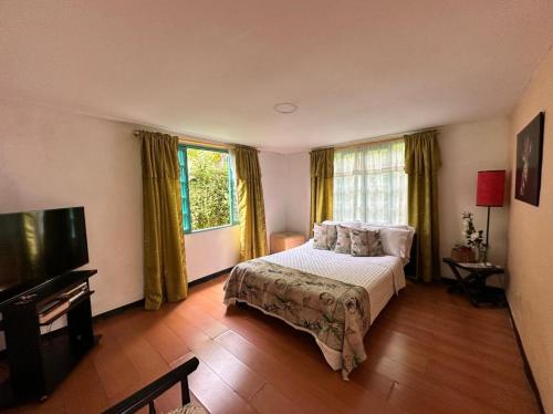 Μια τηλεόραση ή/και κέντρο ψυχαγωγίας στο El Refugio del Colibrí