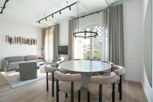 The Diagonal Suites by Sweett