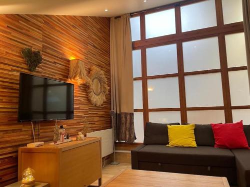 À louer beau deux-pièces St-Etienne-de-Tinée