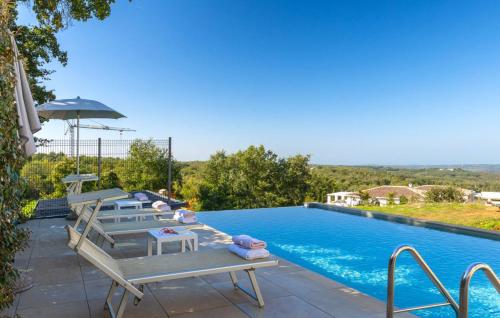 Beautiful Villa Vista Mare with pool in Vizinada