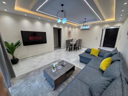 Relaxing Luxury 2BDR - New Cairo by landmark stays