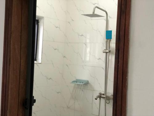 Vannituba majutusasutuses Luxury 3 BDR Secure Estate in Ibeju Lekki opposite Golf Course