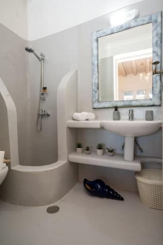 Private Villa Anemi, Infinity Town Views by Avimar Villas photo 3