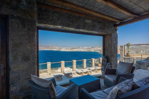 Private Villa Anemi, Infinity Town Views by Avimar Villas