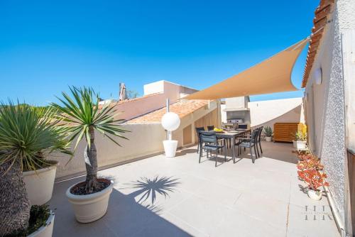 Magnifique duplex avec terrasse et piscine