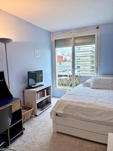 Chambre calme et lumineuse en plein coeur de Paris