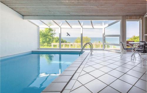Bazén v ubytování 4 Bedroom Beautiful Home In Asnæs nebo v jeho okolí