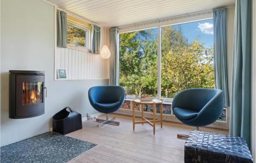 Χώρος καθιστικού στο Amazing Home In Jægerspris With Kitchen