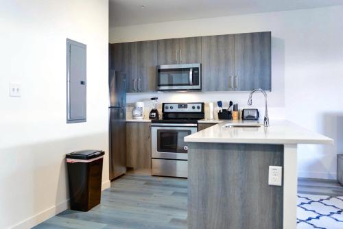 Entire House with Free Parking at North Miami! photo 14