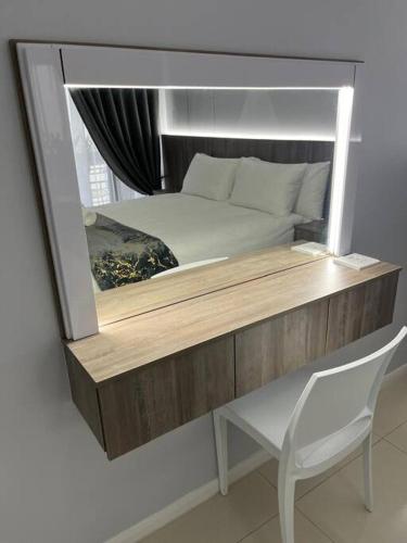 Katil atau katil-katil dalam bilik di K010 Urban Park, Umhlanga Ridge, 1 bedroom apartment
