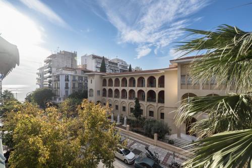 The Palm Vogatsikou by Luxlikehome