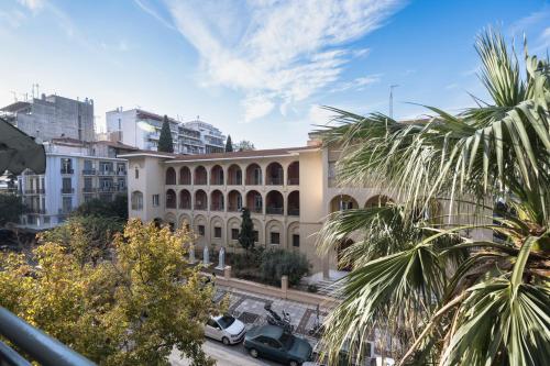 The Palm Vogatsikou by Luxlikehome