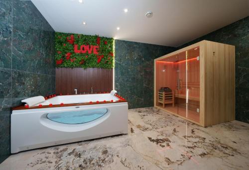 Koupelna v ubytování Hotel Manuela