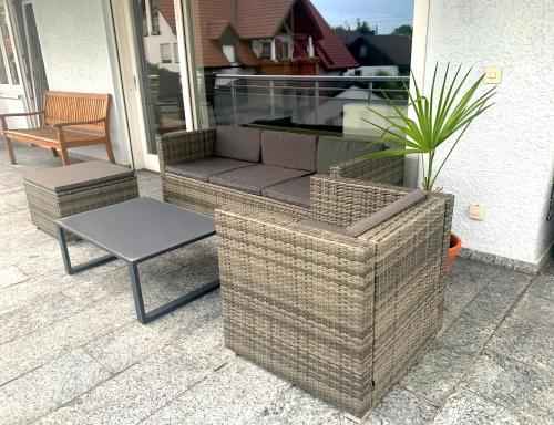 Gallery image of Large 3-BR Apt for 6 - direct train to Oktoberfest in Ismaning