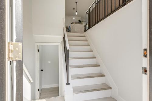 Φωτογραφία από το άλμπουμ του Near Top Attractions Deck Dining at Severn Home! σε Severn