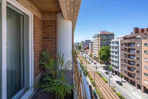 Host Wise - Stunning Trendy Flat w Balcony - Matosinhos