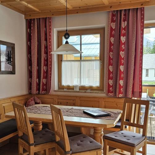 Ferienwohnungen LANG - Ski & Mountain Apartments