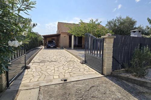 Maison dans résidence, piscines, proximité plage