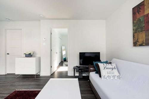 Postel nebo postele na pokoji v ubytování Logement neuf, spacieux