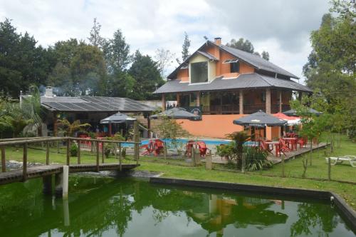 Novidade na Booking.com Chácara Paraíso do Rock Menor preço em Novidade na Booking.com Chácara Paraíso do Rock