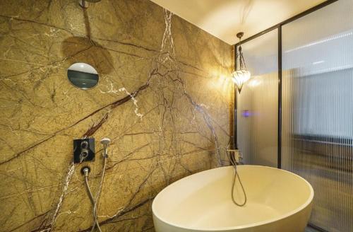 Hotel Amareにあるバスルーム