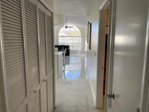 Koupelna v ubytování Grand Luxury 3BR Penthouse near Disney Parks