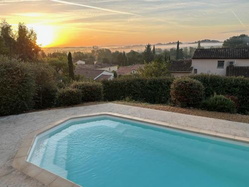 Bazén v ubytování La Garrigue - Villa au cœur des Alpilles nebo v jeho okolí