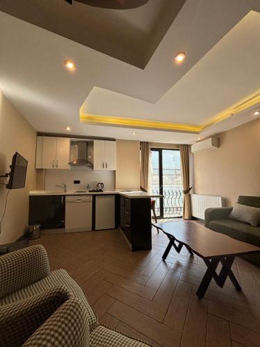 Dapur atau dapur kecil di Aldino Residence