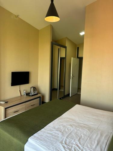 Televisyen dan/atau pusat hiburan di Aldino Residence