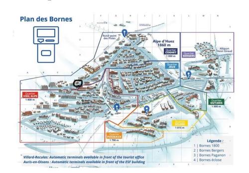 a detailed map of a resort with aedes giant at Studio 4 personnes Plein Centre in LʼHuez