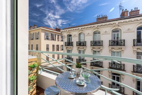 37 LAMARTINE - Magnifique Studio Art Deco - Centre-ville