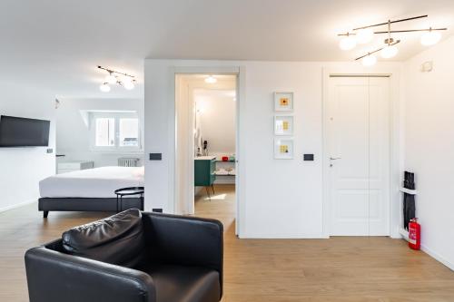 15 min from DUOMO & BRERA