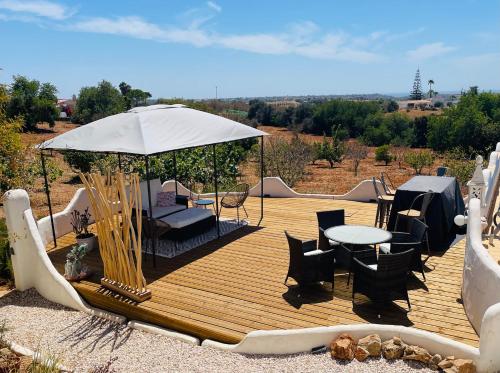 Self-contained floor of Quinta / Villa