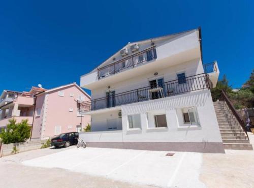 Seaside Okrug Gornji Apartment with Terrace and Patio