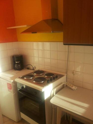 Η κουζίνα ή μικρή κουζίνα στο Anly Apartment