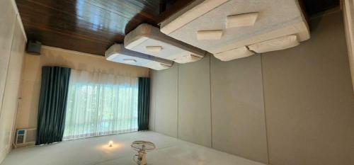 Φωτογραφία από το άλμπουμ του OYO 90980 Rainbow Island Sepanggar σε Kampong Bugoh