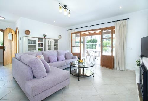 Owl Booking Villa Laura - 8 Min Walk to the Beach