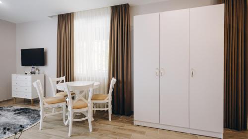 TV a/nebo společenská místnost v ubytování Forest House