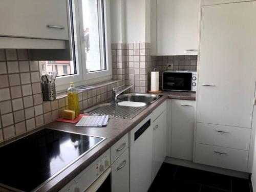 Bright and quiet studio in the city center - Sky1