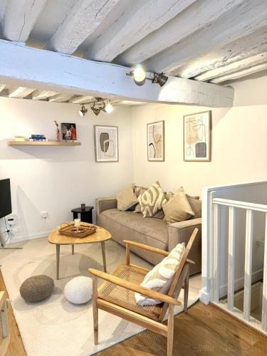 Apartment Saint Germain des Pres Bon Marche by Studio Prestige