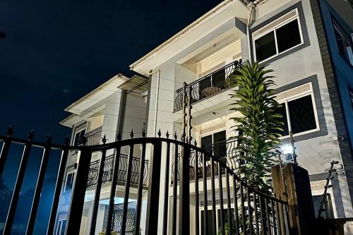 Fortune Apartments B4 Lungujja