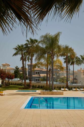 Casa Terra with Pool & Free WiFi