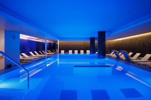 Jupiter Lisboa Hotel - Rooftop & Spaの敷地内または近くにあるプール