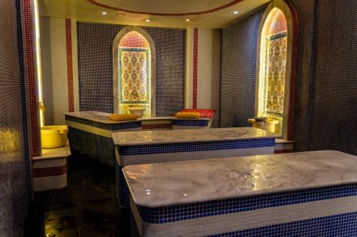 Ένα ή περισσότερα κρεβάτια σε δωμάτιο στο Grand Hotel Sveti Vlas-Ultra All Inclusive Fitness & SPA Hotel