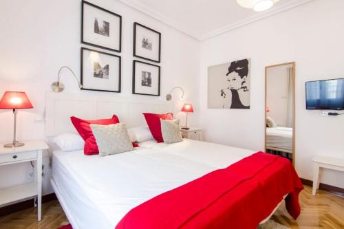 Bright Modern 3BD - Barrio de las Letras