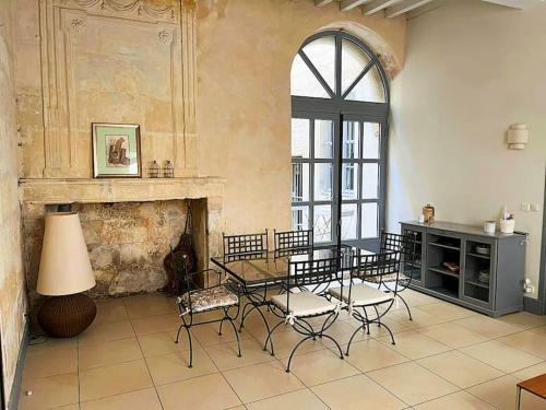 Appartement de charme au centre historique d'Arles