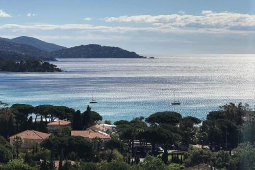 Villa élégante vue mer 180 plage à 5 min luxe et confort garantis