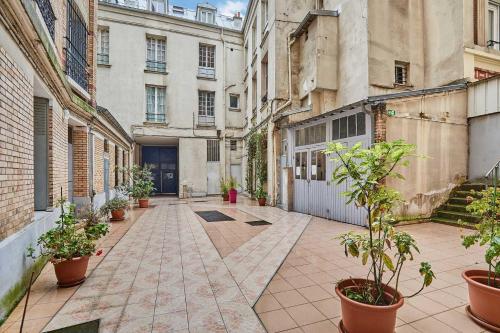 Charming Apartment Center of Paris by Studio Prestige