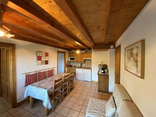 Appartement calme avec terrasse et garage - 6 pers. - Proche pistes - FR-1-733-78